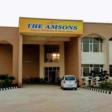 The Amsons Resorts Ludhiana Exterior photo