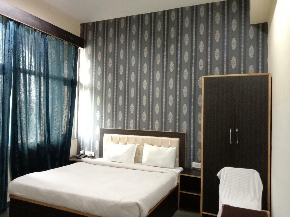 The Amsons Resorts Ludhiana Exterior photo